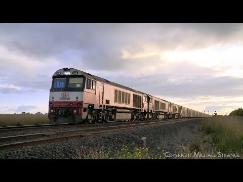 7AM9 SCT Mixed Freight Train With Boxcars, Containers & Steel Wagons (5/8/2023) - PoathTV Railways