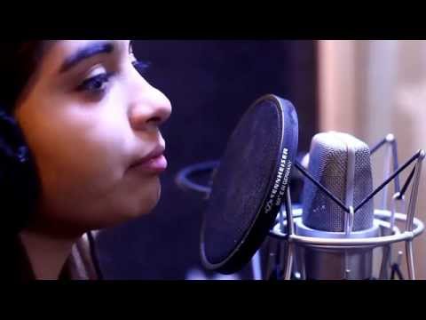 Amorina - Llora la Cumbia (Adelanto)