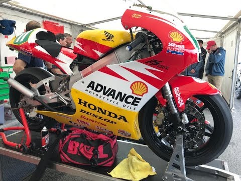 Honda RS250R - we RIDE an original 250 GP bike [ Classic TT 2019 ]