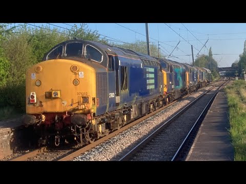 D213 taking 57004+37604+37609+37603 to Crewe