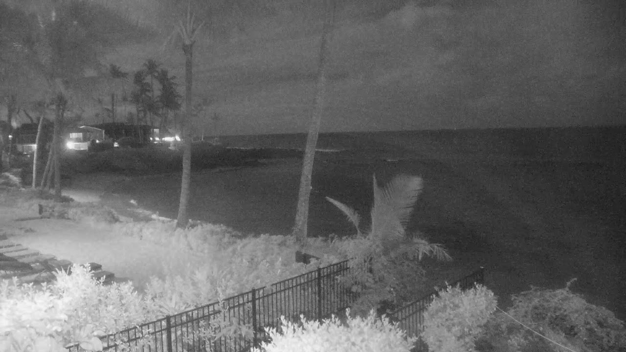Live webcam view of Vista al Mar del Resort de Napili