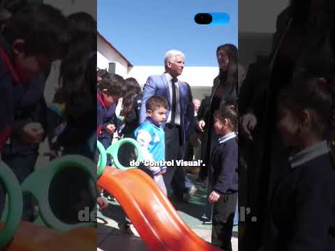 Poggi inauguró obras y recorrió las mejoras en la Escuela N°175 de San Luis.