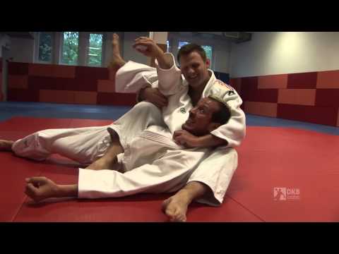 Pascal Hens trifft Bischof: Pommes härtester Wurf