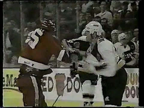 Darren McCarty vs Dean Malkoc Round 3