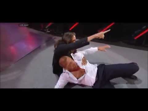 WWE Monday Night Raw - Daniel Bryan attacks Triple H | 31/03/2014