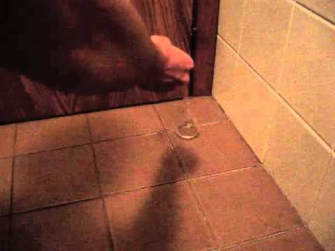 La decolorazione della persona da pigmentary nota il perossido Faccia bielorussa che candeggia risposte alla panna
