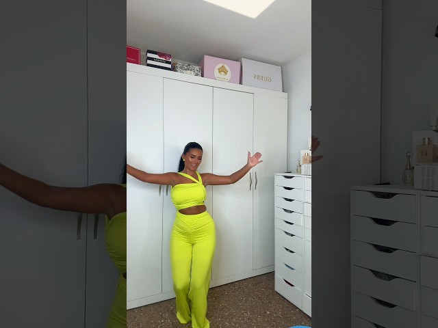 Vídeo relacionado con PASARELA - Zapatos de Baile Flamenco Antelina Hebilla Antelina Mujer Color: Fuxia BUGANVILLA Talla: 39