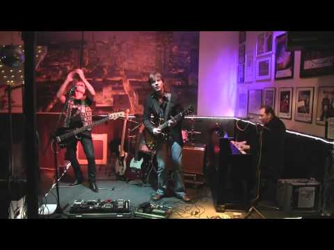 Go Music Jan.2012 Martin Engelien + Friends - low down dog