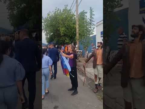 LA ASAMBLEA X LA VIDA CHILECITO HIZO ESCUCHAR "LA RIOJA NO SE TOCA" QUINTELA GOBERNADOR DE LA RIOJA