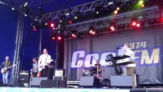 Microlip Live CoolFm