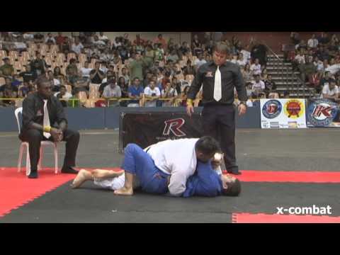 MUNDIAL ROCKSTRIKE 2012 - Kim Terra x Kiko Santoro by X-COMBAT