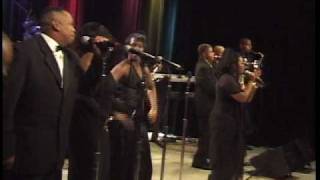 Deja Blu New York Performs A James Brown and Prince medley