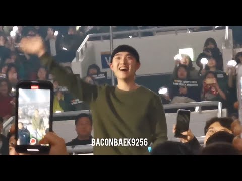 191229 EXplOration Dot in Seoul Day1 Exo mentioning KyungSoo + KyungSoo 경수 focus