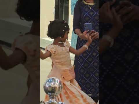 The little girl's performance🥰❤️ #bollywood #music #barsoredance