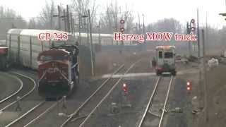 preview picture of video 'CP 243 Entering the Detroit River Tunnel in Windsor, ON. w/ Horn Show and Herzog Truck'