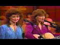 The Judds (Wynonna Judd & Naomi Judd) sing Mama He's Crazy & Blue Nun Cafe (1984)