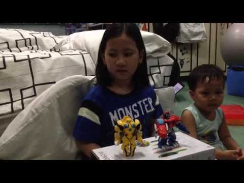 Rescue Bots Dinosaur Optimus Prime & Bumblebee by Alex & Danny Review