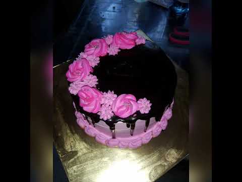 Chocolate strawberry 🍓 cake.        #tasty#yummyi tummy #Easy Way#chocolates ache#strawberry