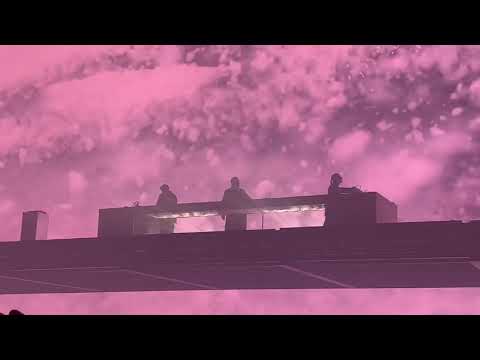 Swedish House Mafia - Underneath It All Live @ Tele2 Arena