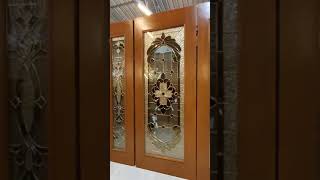 ประตูไม้สัก กระจกนิรภัย