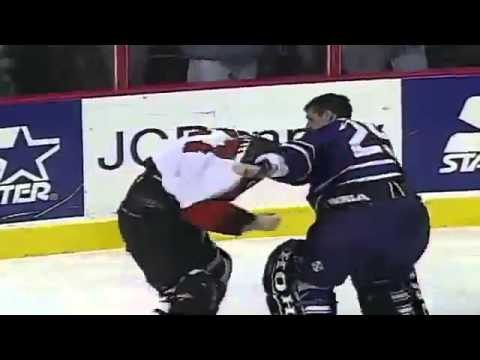 Felix Potvin (Toronto Maple Leafs) vs Ron Hextall (Philadelphia Flyers) fight