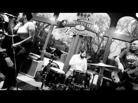 The Nikki Hill Band at the Blues City Deli - Struttin'