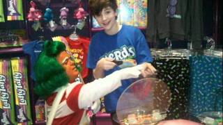 Greyson Chance - Little London Girl (HD)