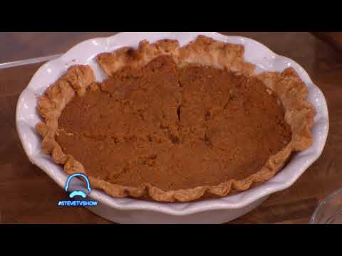 This Sweet Potato Pie Is So Good, Steve Harvey Invites Audience Members To Try It