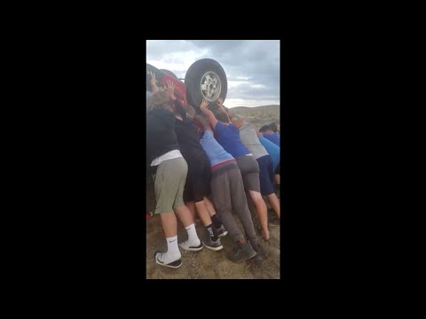 Video Of Idaho Youth Football Team Flipping Overturned Car & Rescuing People Inside