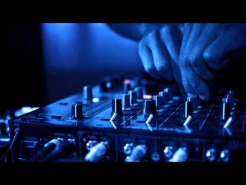 Showtek vs Martin Garrix vs Justin prime - Booyah (2014 remix)