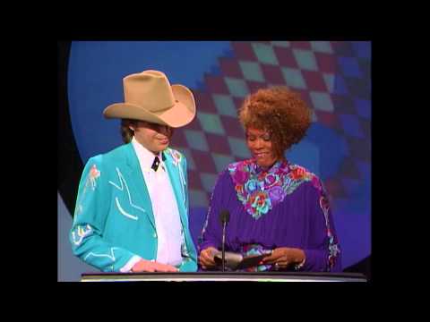 Alabama Wins Favorite Country Group or Duo - AMAs 1987