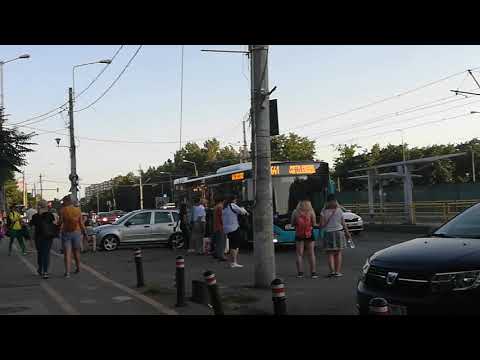 Autobuzul Otokar Kent C - 12 de pe linia 641 în stația Drumul Taberei.