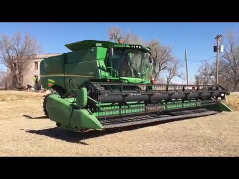 2013 John Deere S670 Combine