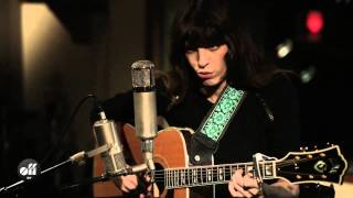 OFF STUDIO - Lou Doillon "Make A Sound"
