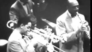 Louis Armstrong 'The Buckets Got a Hole In It'