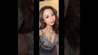 谷間見えすぎ#Shorts