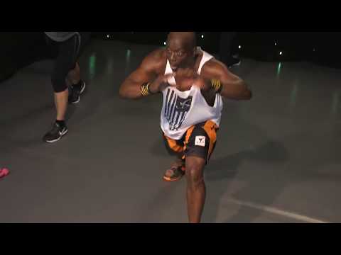 Billy Blanks Tae Bo® 30 minute Extreme workout!