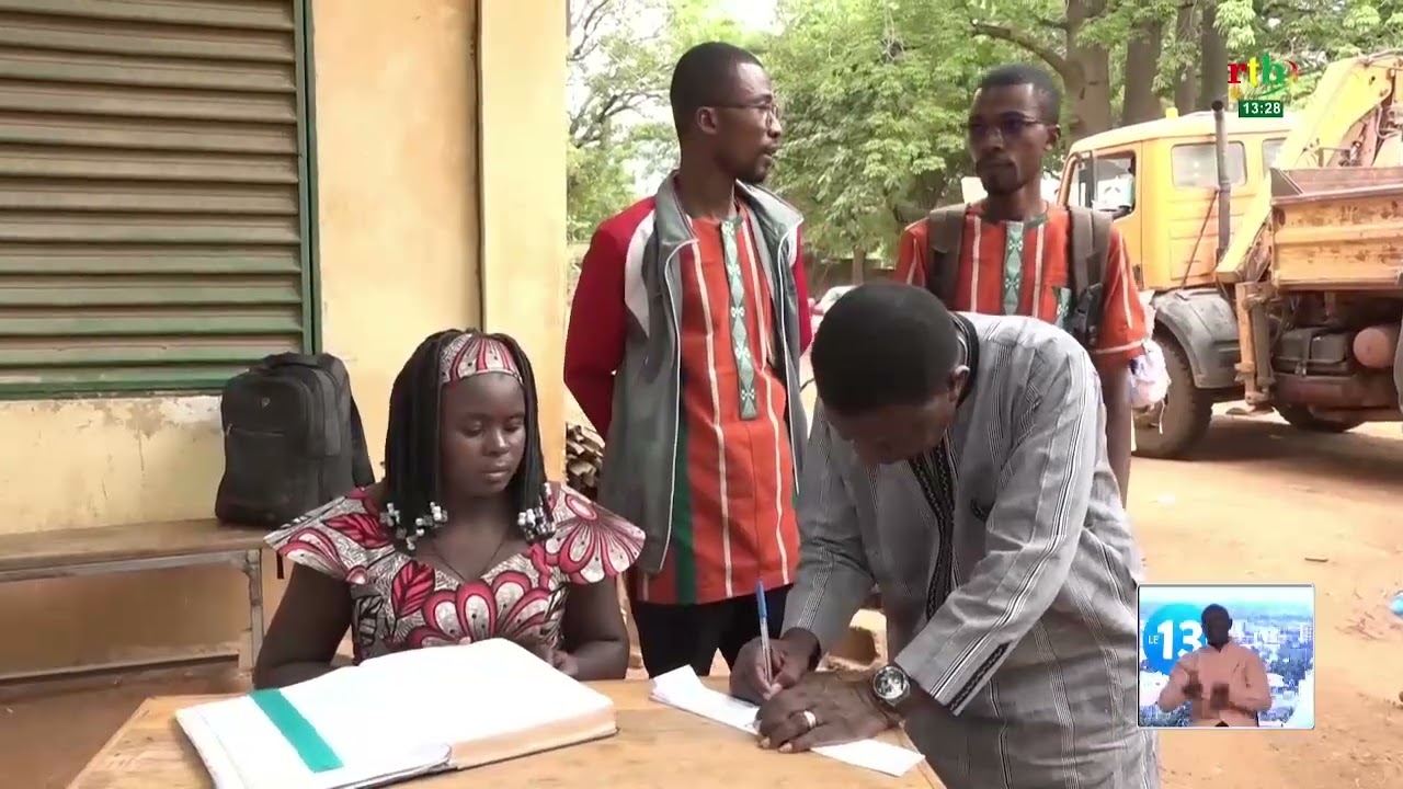 Les élèves du lycée privé Espoir du Faso apportent leur contribution à l’agence Faso Mêbo