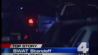 preview picture of video 'Neighbor feud sparks SWAT standoff'