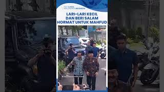 Temui Mahfud MD di Rumahnya, Hadi Tjahjanto Beri Salam Hormat dan Senyum Semringah