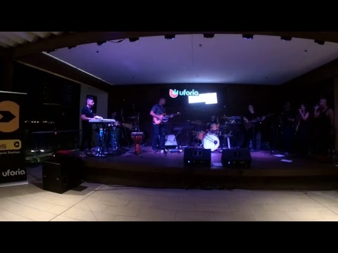 Presentación Live en Mall of San Juan | Uforia Lounge