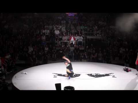Red Bull BC One 2011 Taiwan Qualifier First Round Blue vs Hertz
