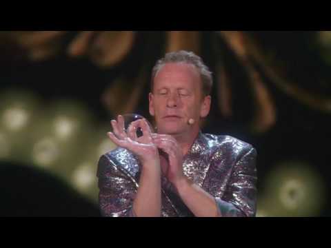 Americas Got Talent 2015 S10E23 Semi Finals Rd 2   The Professional Regurgitator Stevie Starr
