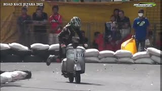 Download lagu Unik, Lucu dan Konyol balap Vespa  road race Jepara, seru ! mp3