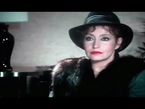 02 LE GRAND SECRET femme en fourrure