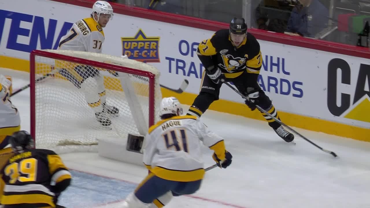 MALKIN from behind the goal, IN Sweden, AGAIN 😏