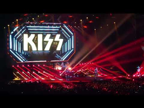 KISS - Heaven's on fire live in Amsterdam Ziggo Dome 21-07-2022 End of the Road World Tour