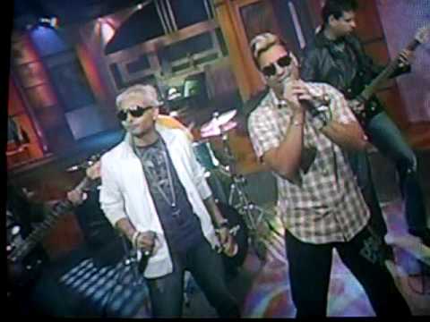 ZORRO VIEJO Y JUNO EN ANDA PAL CARA