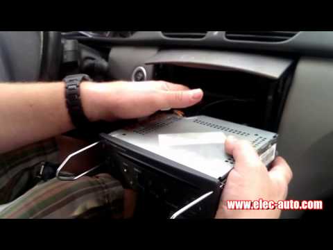 comment demonter autoradio clio 2