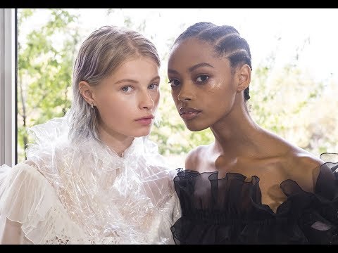 #ELLEsinfiltre backstage at Giambattista Valli Spring-Summer 2019 HD